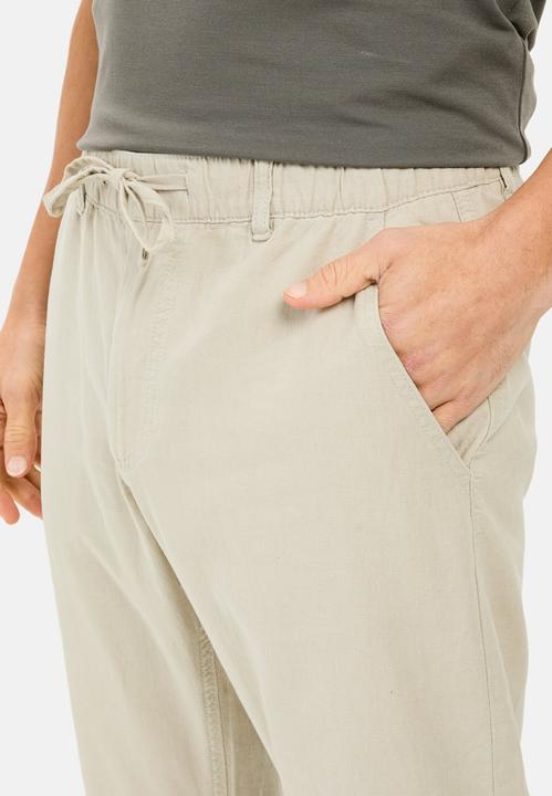 Actual product image Camel Active Chinohose mit Kordelzug aus einem Leinenmix (36)