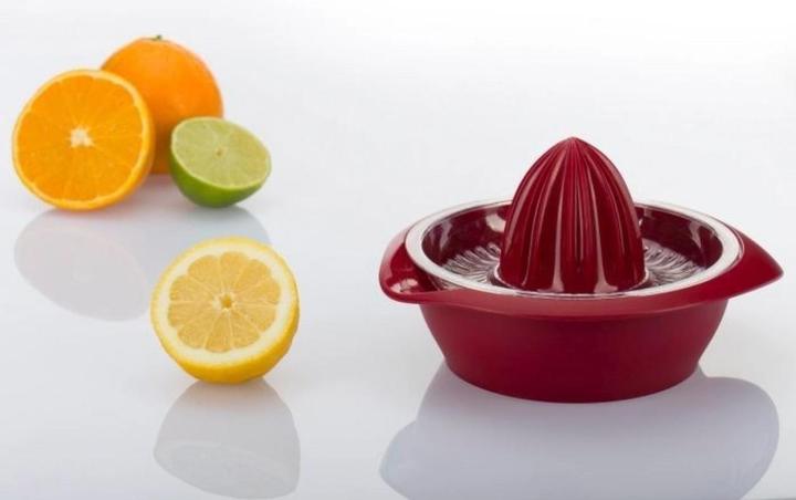Westmark Citrus juicer made of plastic in colour red, 0,5 l, Ø 16,5 cm (EU plug)