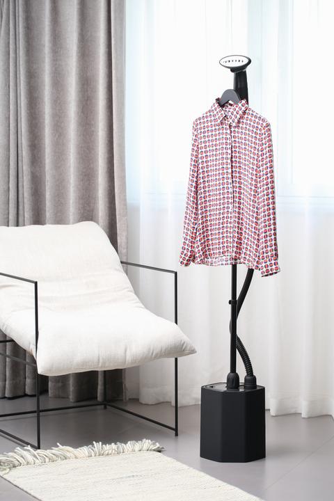 Actual product image SteamOne Steamone vertical steam straightener EUHG100B (1800 W, 40 g/min)