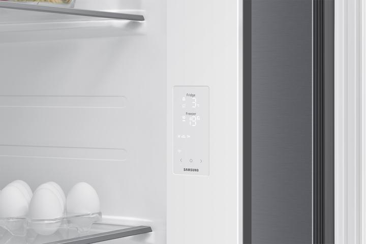 Actual product image Samsung RS70F66KBT (634 l)