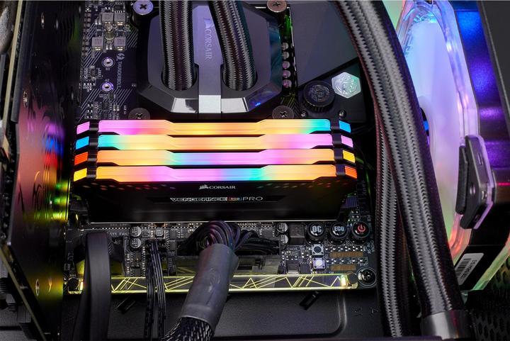 Image du produit Corsair Vengeance RGB Pro (4 x 16GB, 3200 MHz, RAM DDR4, DIMM)