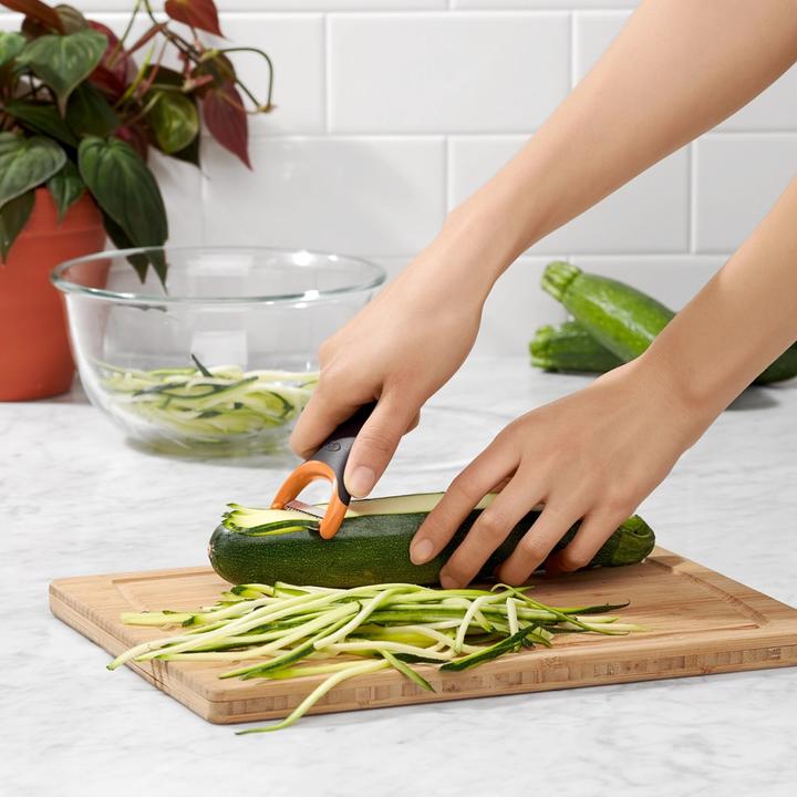 Actual product image OXO GG Precision Y Peeler, Julienne