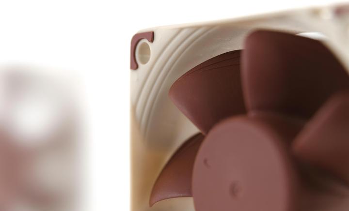 Actual product image Noctua NF-A6x25 5V PWM computer case fan 6 cm Beige (60 mm, 1 x)