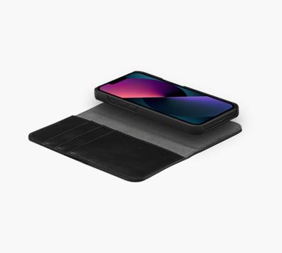 Actual product image dbramante1928 STOCKHOLM - IPHONE 13 (Apple iPhone 13)