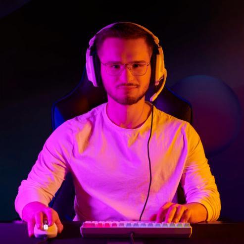 Actual product image Urage Gaming Headset SoundZ 100 V2, White (Cable)