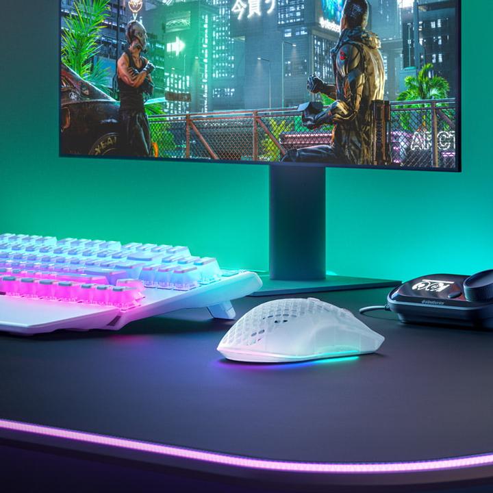 Actual product image SteelSeries Aerox 3 Ghost (Wireless, Cable)