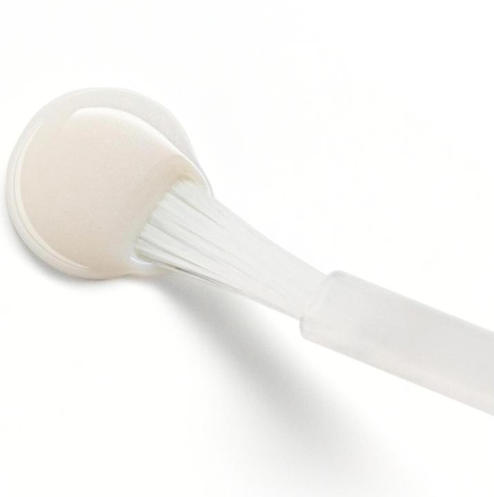 Image du produit essence Le blanchisseur d'ongles anti-yellow 8 ml (8 ml)