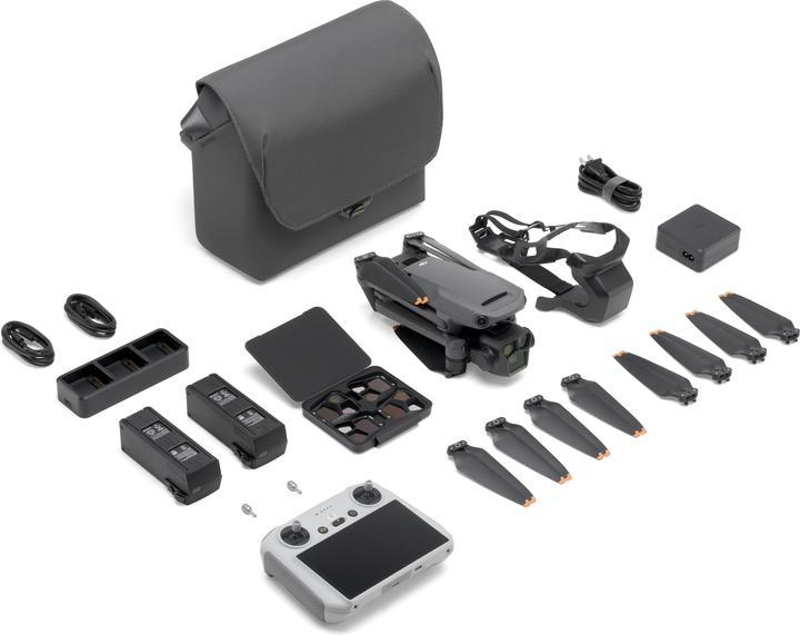 Immagine prodotto DJI Mavic 3 Pro Fly More Combo incl. RC (43 min, 958 g, 48 Mpx)