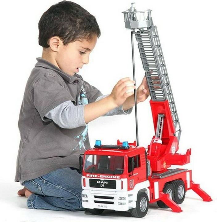 Produktbild Bruder Man Feuerwehr mit Drehleiter