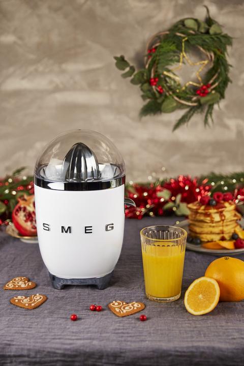 Actual product image Smeg CJF11WHEU 50's Style