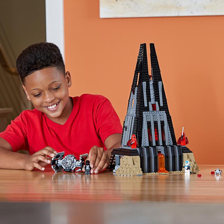 Actual product image LEGO Star Wars Darth Vader's Castle (75251, LEGO Star Wars)