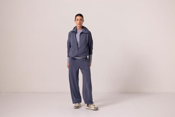 Actual product image Jeanne Baret Punta Arenas Over (Frequency band 38 (2600 MHz))