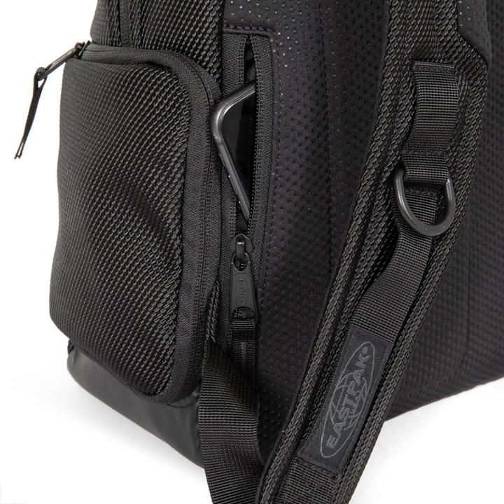 Actual product image Eastpak Tecum W CNNCT Coat (20 l)