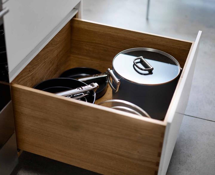 Actual product image Joseph Joseph Space soup pot with folding handles D25cm (25 cm, Pot, Aluminium)