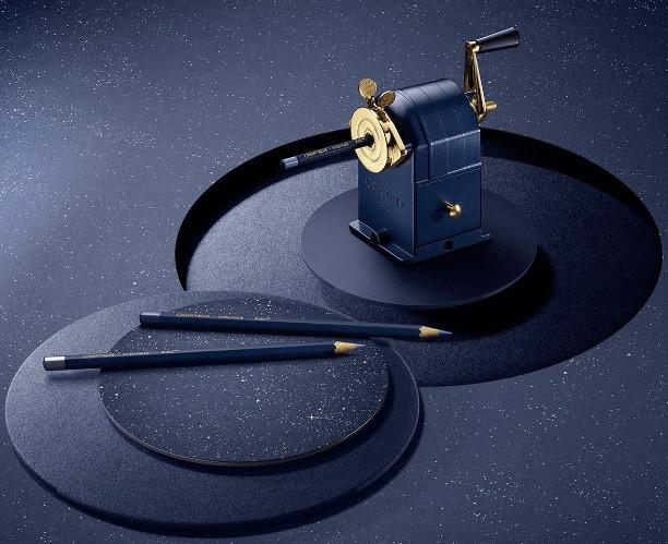 Actual product image Caran d'Ache Cosmic Blue Spitzmachine Sonderedition