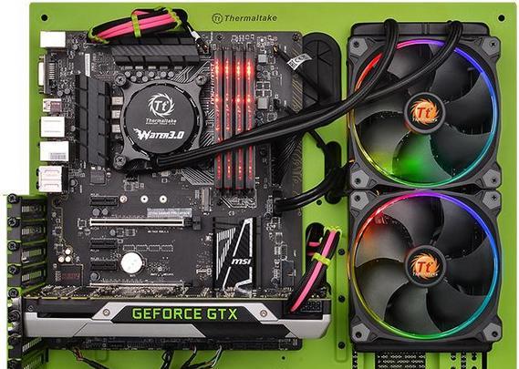 Actual product image Thermaltake Water 3.0 Riing RGB complete water cooling system