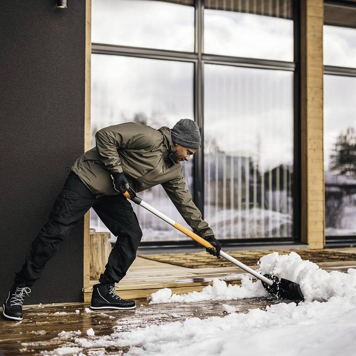 Produktbild Fiskars XSeries Schneeschieber