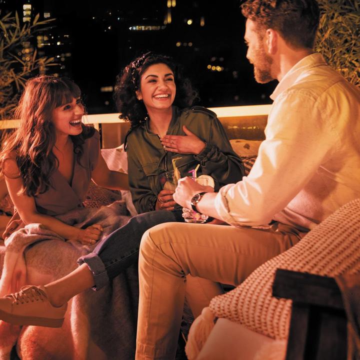 Produktbild Philips Hue LED Stripe Lightstrip Outdoor (DE Stecker) (Mehrfarbig, 200 cm, Outdoor)