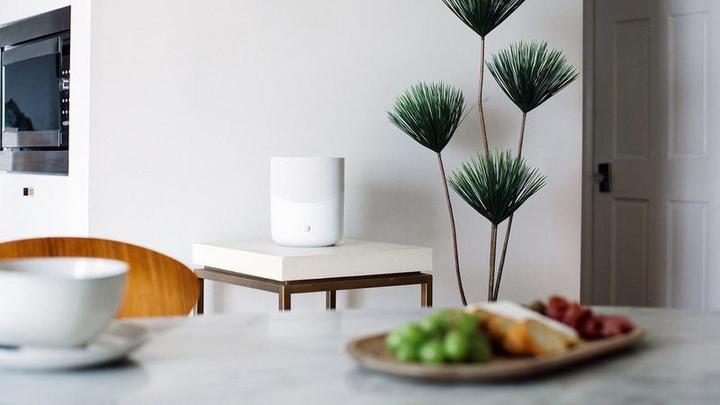 Bluesound Pulse M white multi-room Bluetooth streaming speaker (Bluetooth, Wi-Fi, aptX)