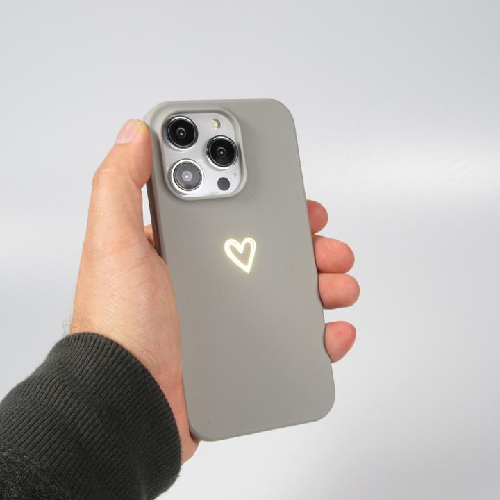 Image du produit PhoneLook Coque Silicone mat dessin coeur doré (Apple iPhone 16 Pro)