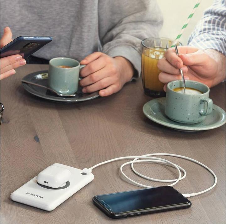 Produktbild Varta Wireless Power Bank + Ladekabel (15000 mAh, 20 W, 55.50 Wh)