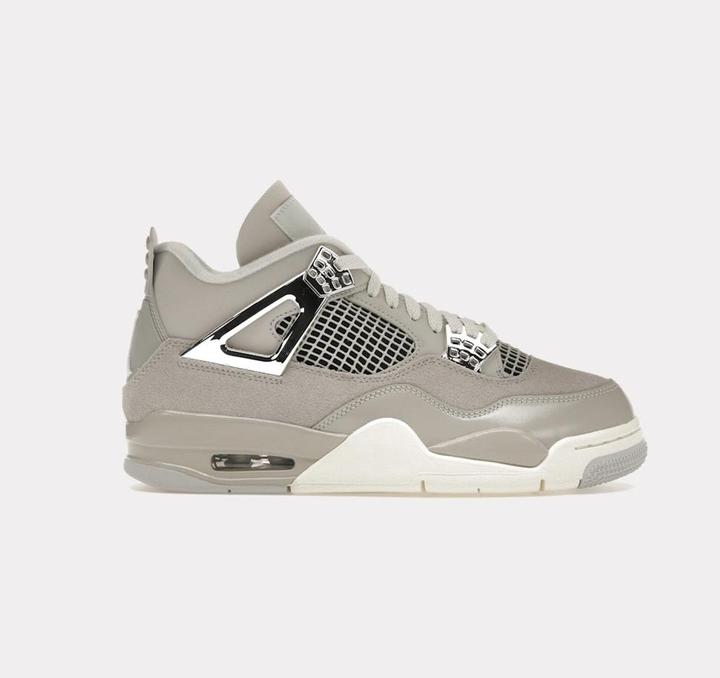 Nike Air Jordan 4 (38.5)