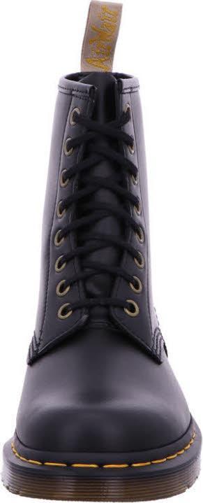 Actual product image Dr. Martens boots (41)