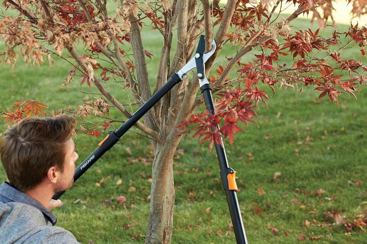 Produktbild Fiskars Sekator Nożycowy Teleskopowy L13