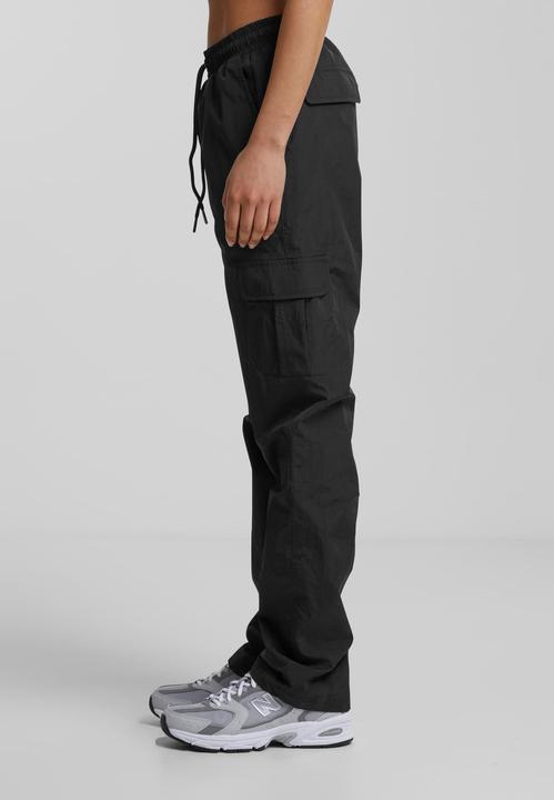 Immagine prodotto Urban Classics Ladies Nylon Cargo Pants (XS)