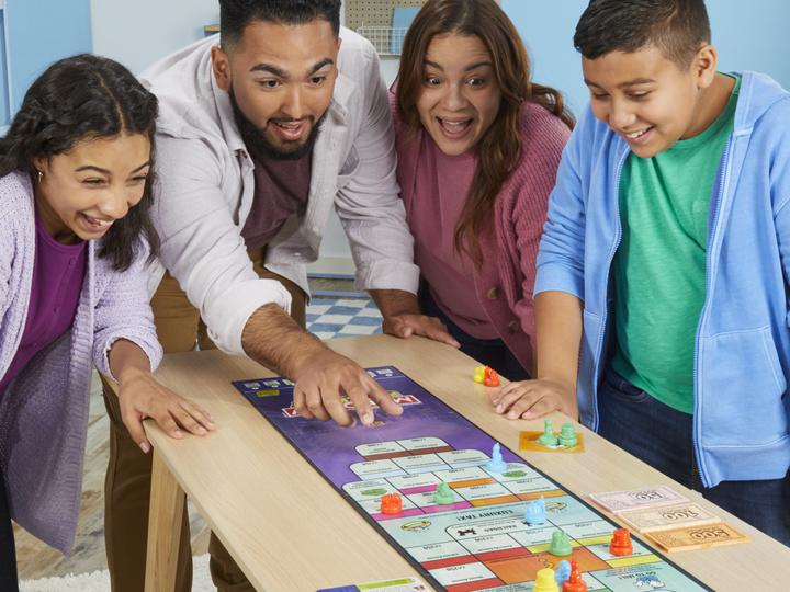 Actual product image Hasbro Gaming Monopoly (Italian)