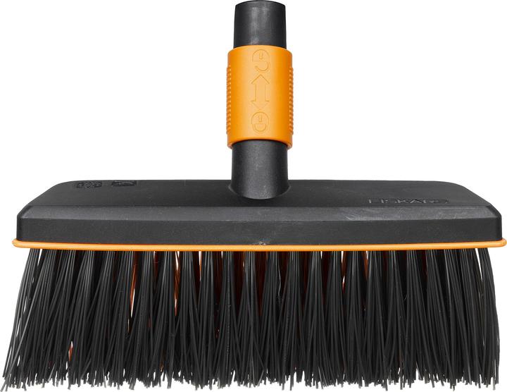 Actual product image Fiskars Street broom (1 pcs.)