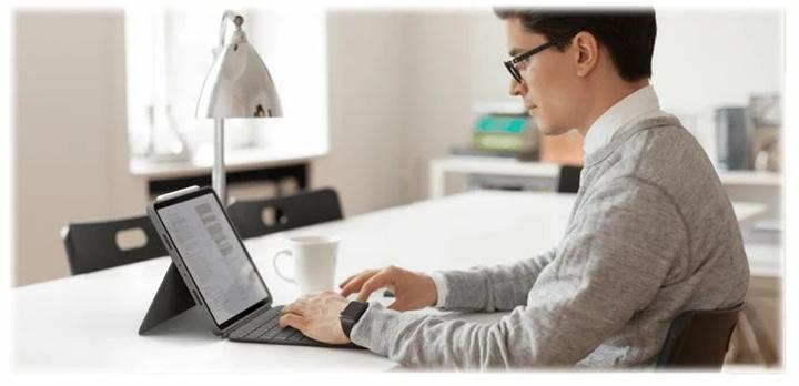 Image du produit Logitech Combo Touch (CH, iPad Pro 11 2022 (4e génération), iPad Pro 11 2021 (3ème génération), iPad Pro 11 2020 (2. Gen), iPad Pro 11 2018 (1. Gen))