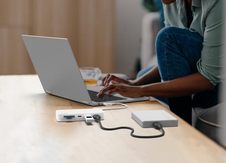 Actual product image Belkin INC011BTWH (USB-C, 3 Ports)