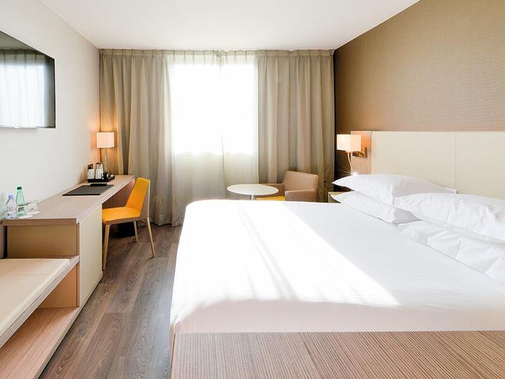 Produktbild Smartbox Mediterraner Kurzurlaub in einem 3*- oder 4*-Hotel für 2 Personen in Marseille (2 Pers.)