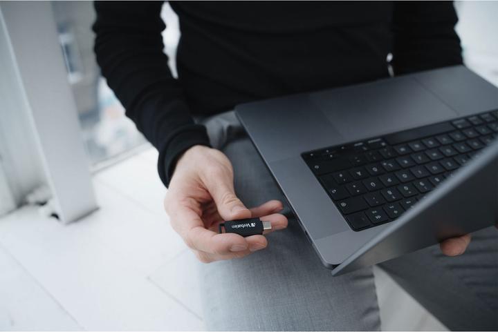 Produktbild Verbatim Retractable 128GB USB 3.2 Gen 1 USB-C (128 GB, USB-C)