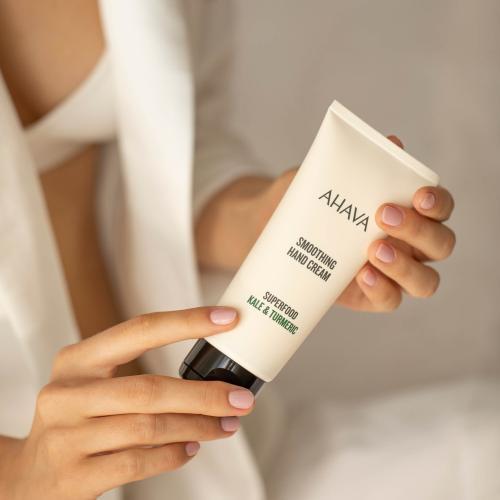 Image du produit Ahava Superfood Smoothing Hand Cream "Kale & Turmeric" - Crème pour les mains lissante et nourrissante (100 ml)