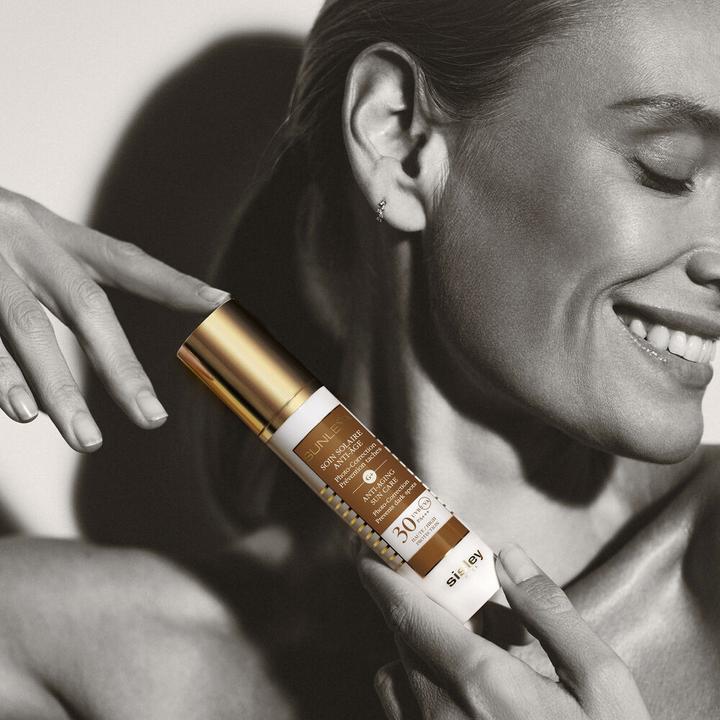 Immagine prodotto Sisley Sunleÿa G.E. Soin Solaire Anti-Âge SPF 30 (Crema solare viso, SPF 30, 50 ml)