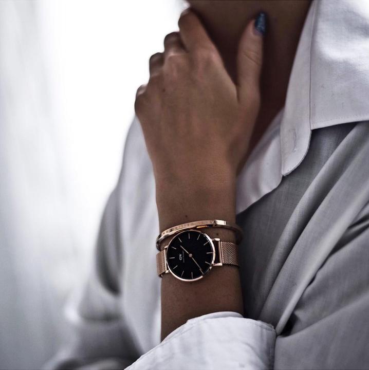 Produktbild Daniel Wellington Classic Petite Melrose (Analoguhr, 28 mm)