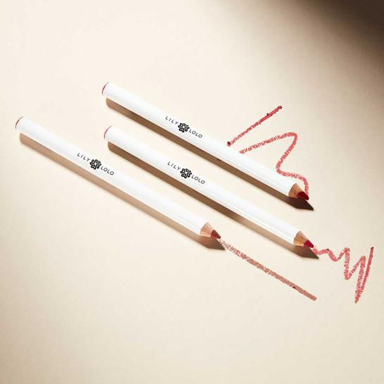Actual product image Lily Lolo Natural Ruby Red Lip Crayon (Ruby Red)