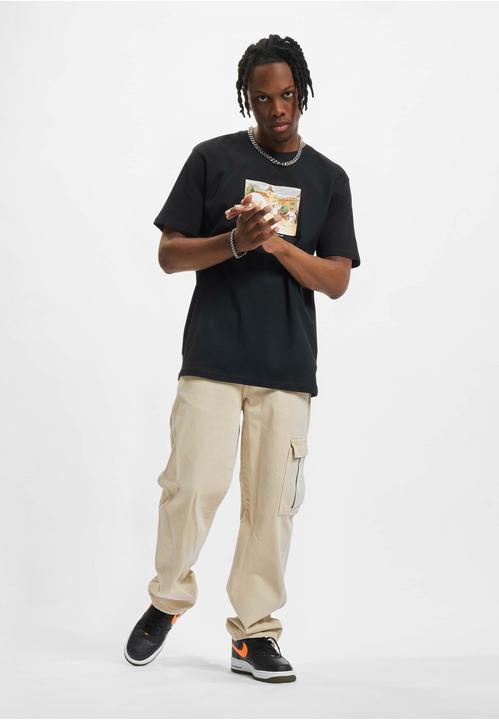 Actual product image Cayler & Sons Classic Tee - 195363 (M)