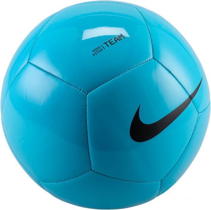 Nike Fussballplatz-Team
