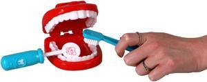 Produktbild Toi-Toys ZAHNARZT Koffer Zahnarzt + Zubehör 10 Teile 13x
