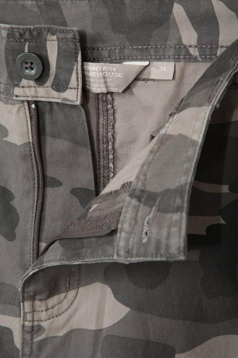 Actual product image Mountain Warehouse Mens Camo Cargo Shorts (46)