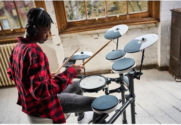 Actual product image Roland TD-02KV electric drum kit with accessory set (E-drum)