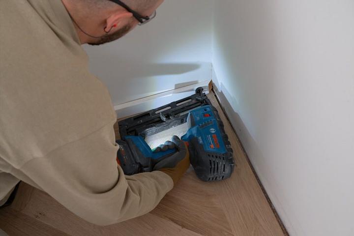 Produktbild Bosch Professional Akku-Holznagler GNH 18V-64-2, im Karton