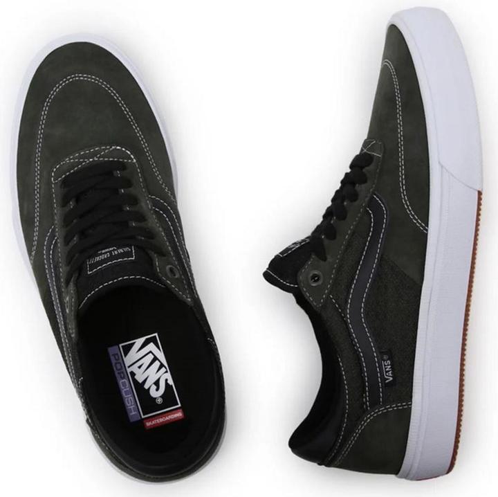 Actual product image Vans Gilbert Crockett (42)