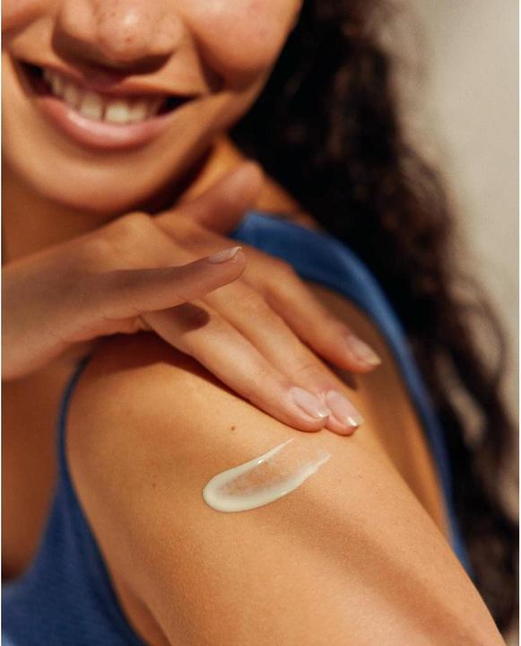 Actual product image NIVEA Invisible Finish (Suntan cream, SPF 50+, 150 ml)