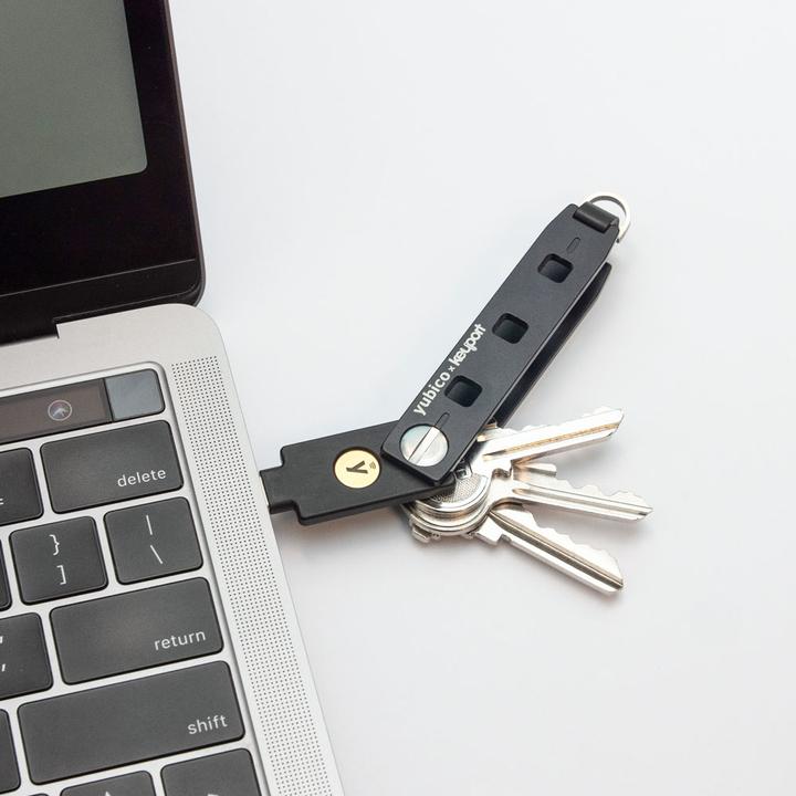 Immagine prodotto Yubico x Keyport Pivot 2.0