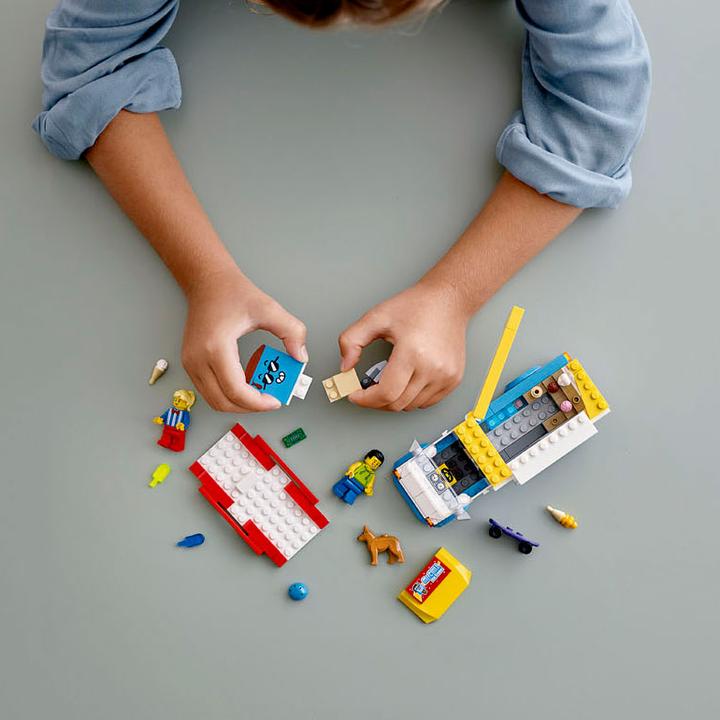 Actual product image LEGO Ice cream van (60253, LEGO City)