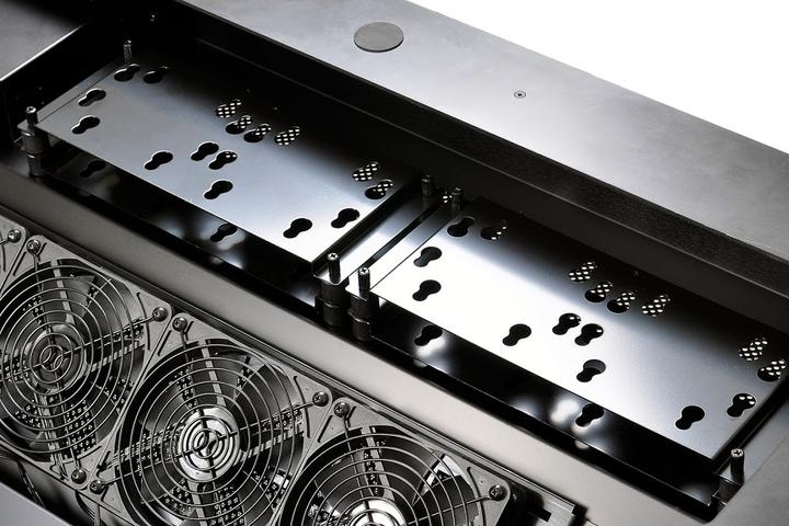 Actual product image Lian-Li Dk-04x (ATX, mATX, E-ATX)